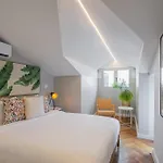 Casa Contemporanea By Wynwood House