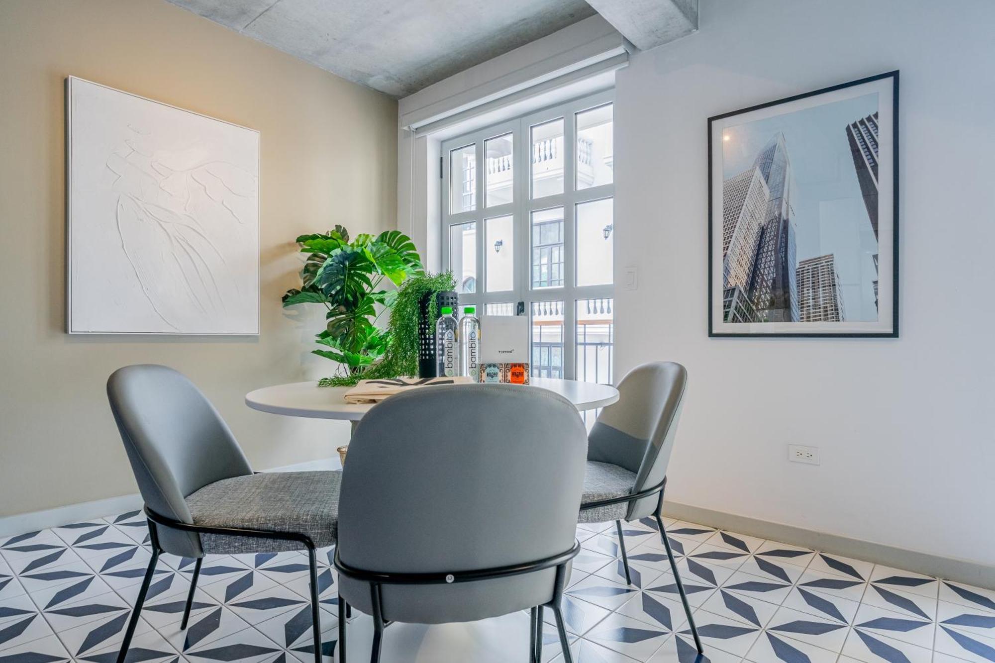 Casa Contemporanea By Wynwood House